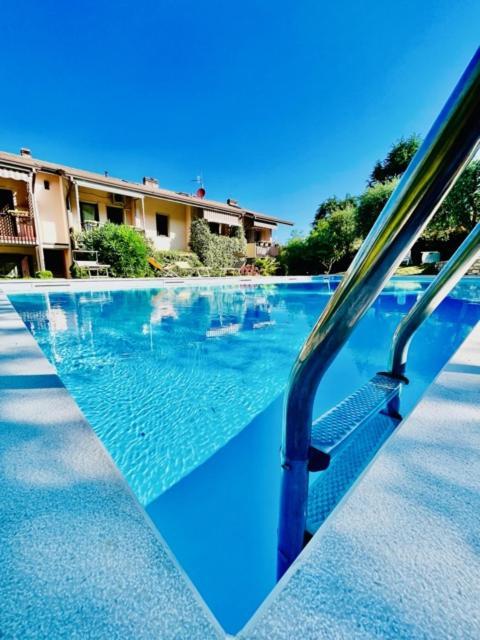 Residenza Riviera Degli Olivi Apartamento Torri Del Benaco Exterior foto
