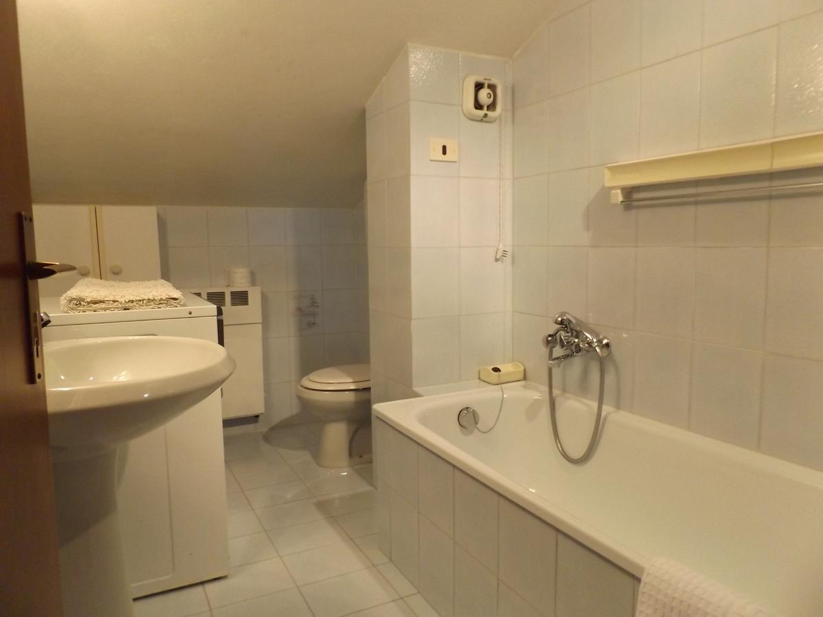 Residenza Riviera Degli Olivi Apartamento Torri Del Benaco Exterior foto