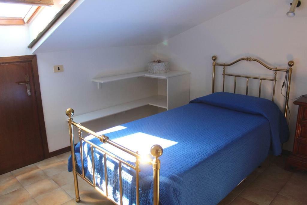 Residenza Riviera Degli Olivi Apartamento Torri Del Benaco Exterior foto