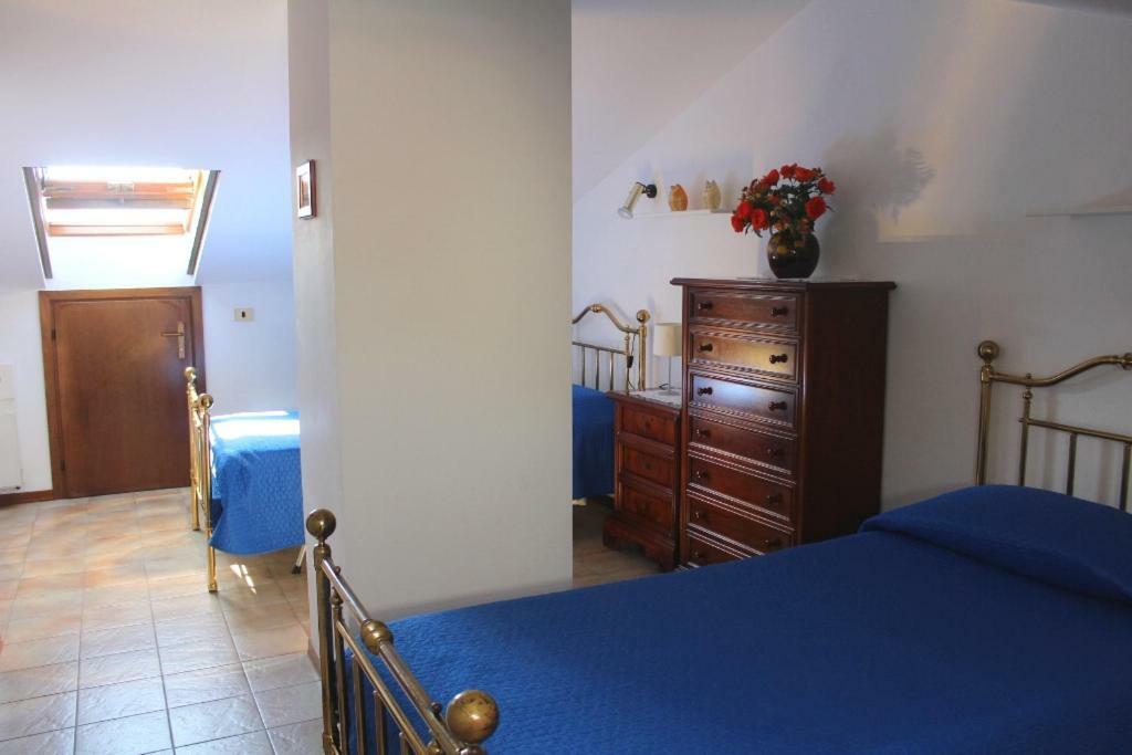 Residenza Riviera Degli Olivi Apartamento Torri Del Benaco Exterior foto
