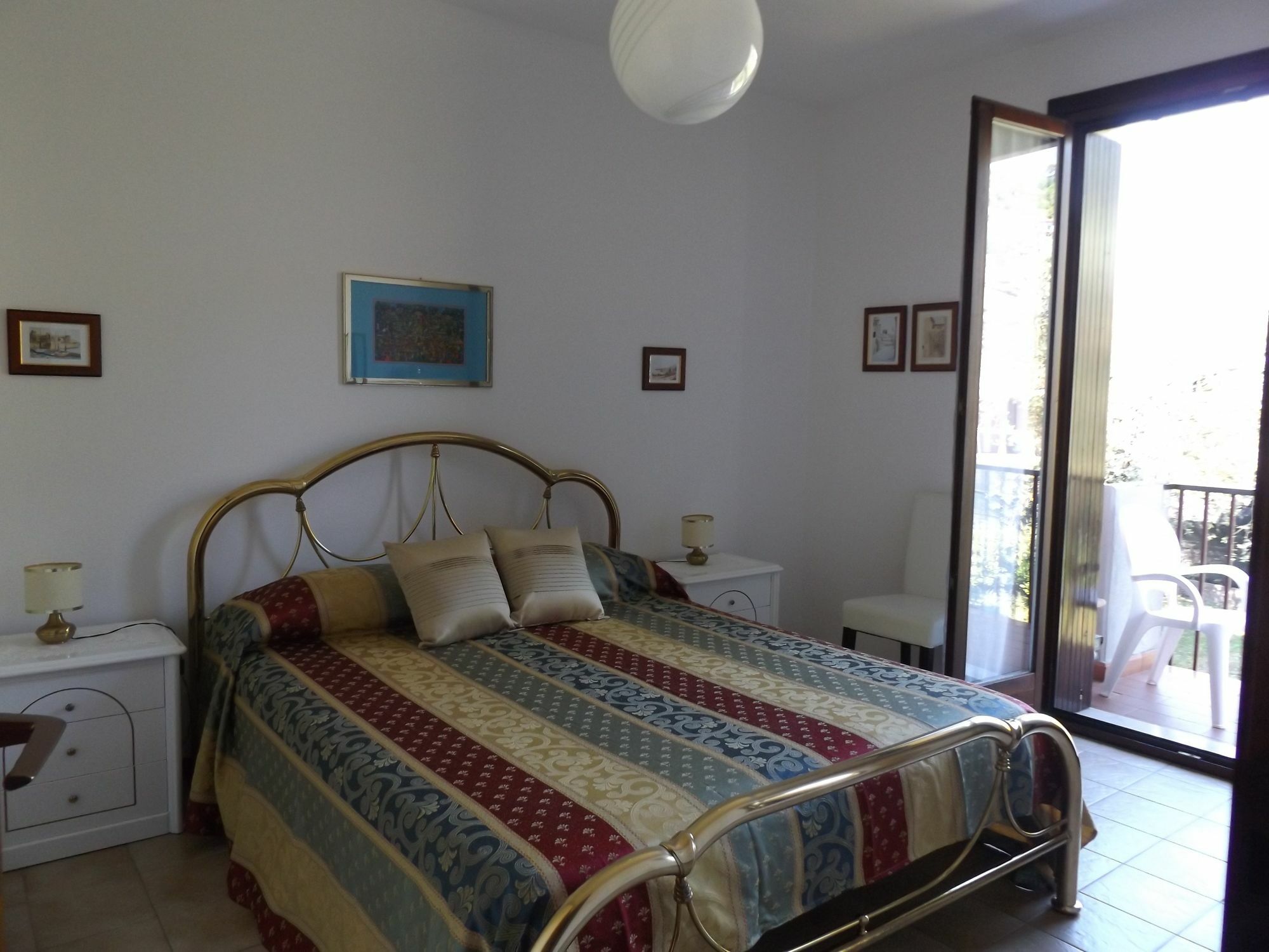 Residenza Riviera Degli Olivi Apartamento Torri Del Benaco Exterior foto